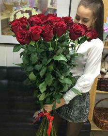 25 длинных роз 130 см